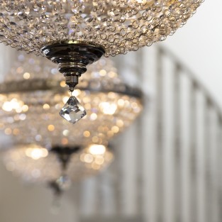 Montpellier Bag Chandelier 35 x 55cm