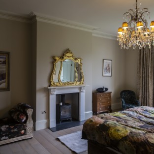 Wellington Vintage Chandelier Large with Shades