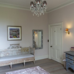 Wellington Vintage Chandelier Large with Shades