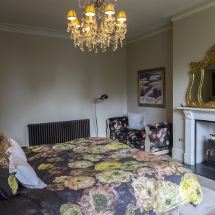 Wellington Vintage Chandelier