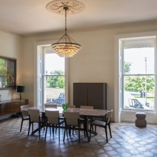 Clarence Round Chandelier 6 rings Bronze