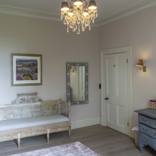 Wellington Vintage Chandelier