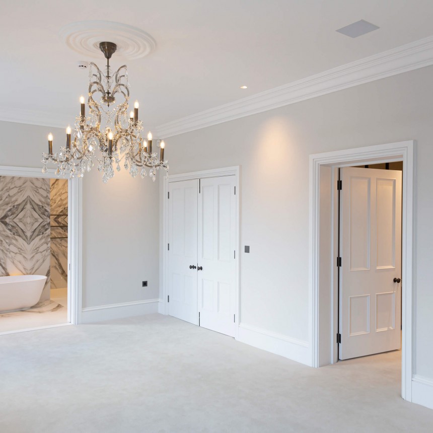 KENSINGTON LARGE CRYSTAL CHANDELIER