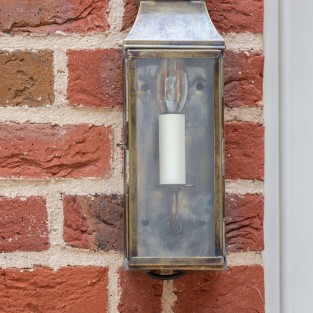GEORGIAN OUTDOOR SLIM WALL LANTERN CLEMENTINE