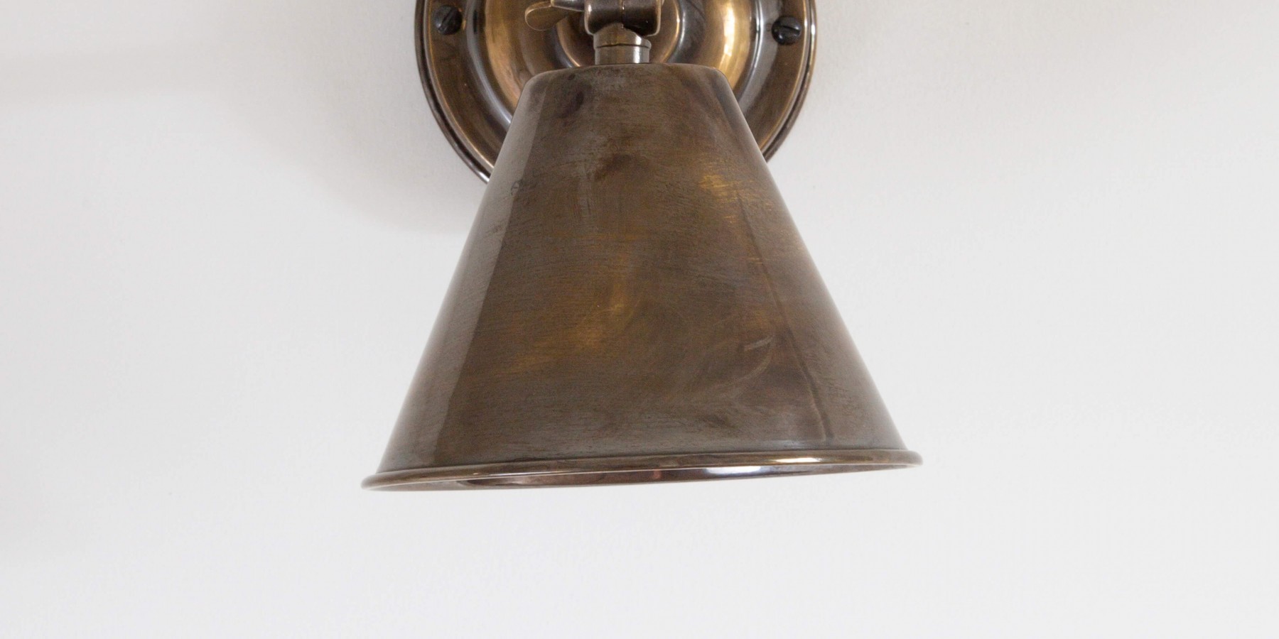Columbus Wall Lamp Short