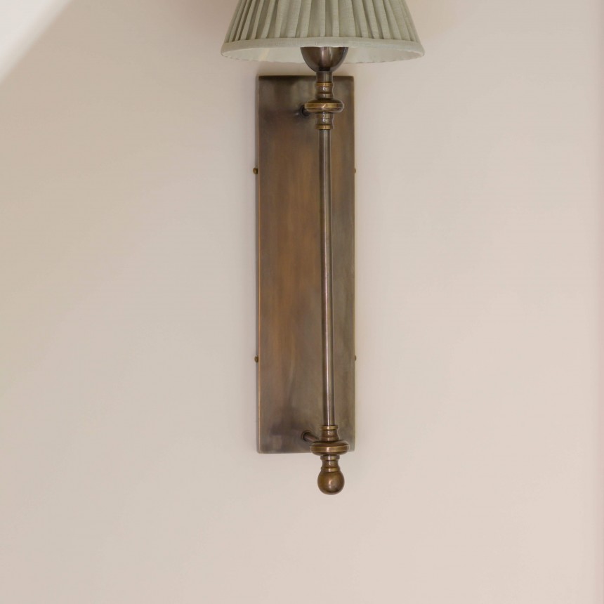 Montpellier Wall Lamp Antique Brass