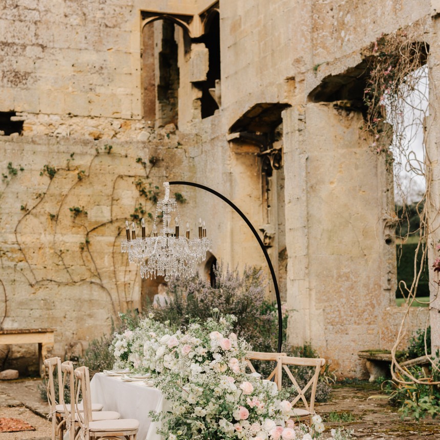 Georgian Chandelier Belgravia witth a stand