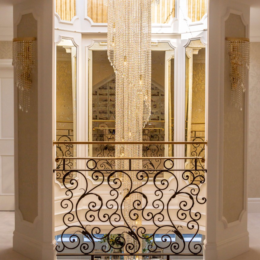 Balmoral Crystal Chandelier Large