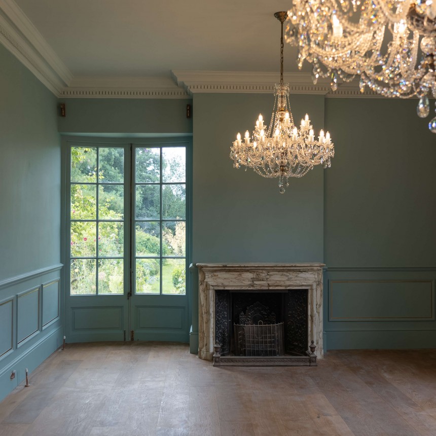 Large Crystal Chandelier Balmoral Antique Brass