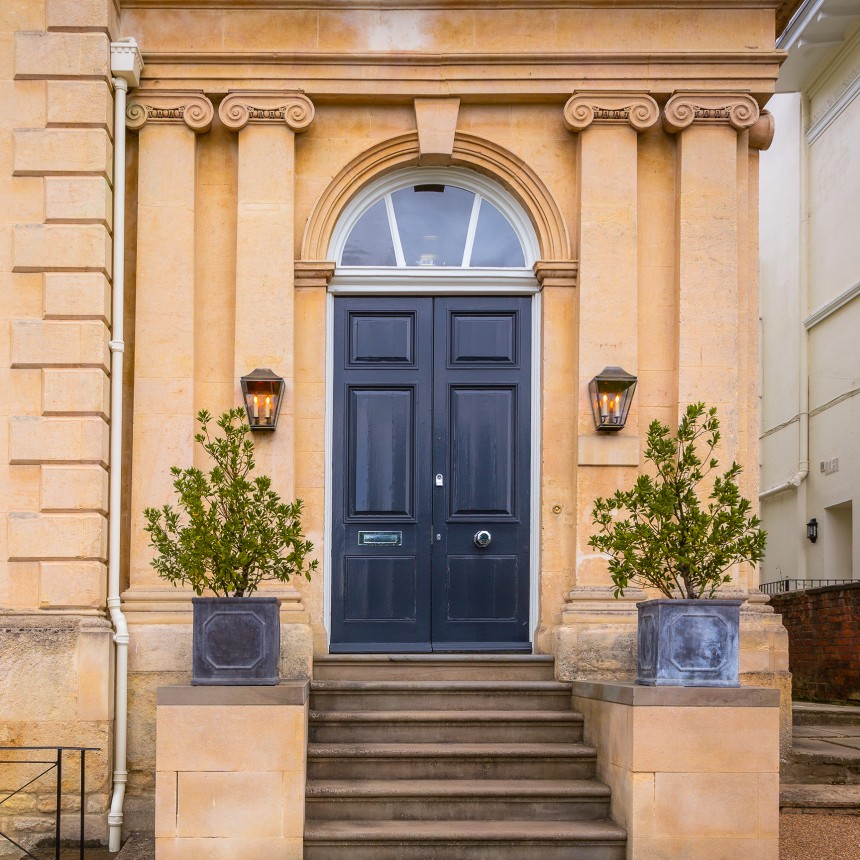 Kemble Wall Lantern Large