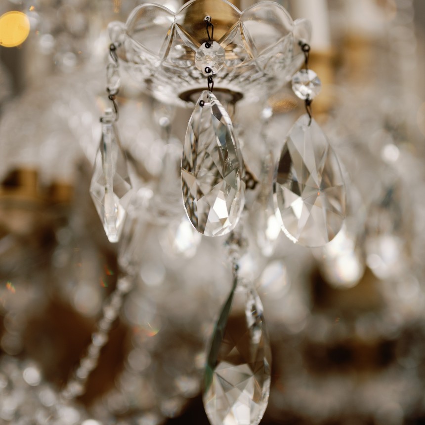 Balmoral Crystal Chandelier – Indoor & Outdoor Hire for Weddings and Special Occasions
