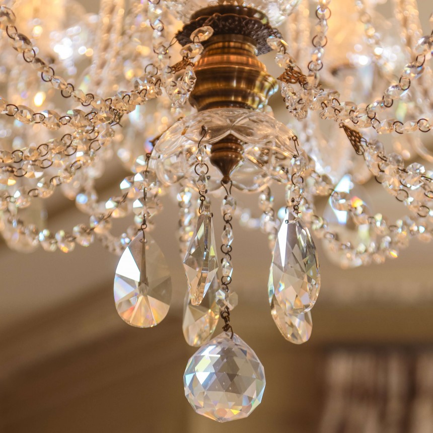 Large Crystal Chandelier Balmoral in Antique Brass