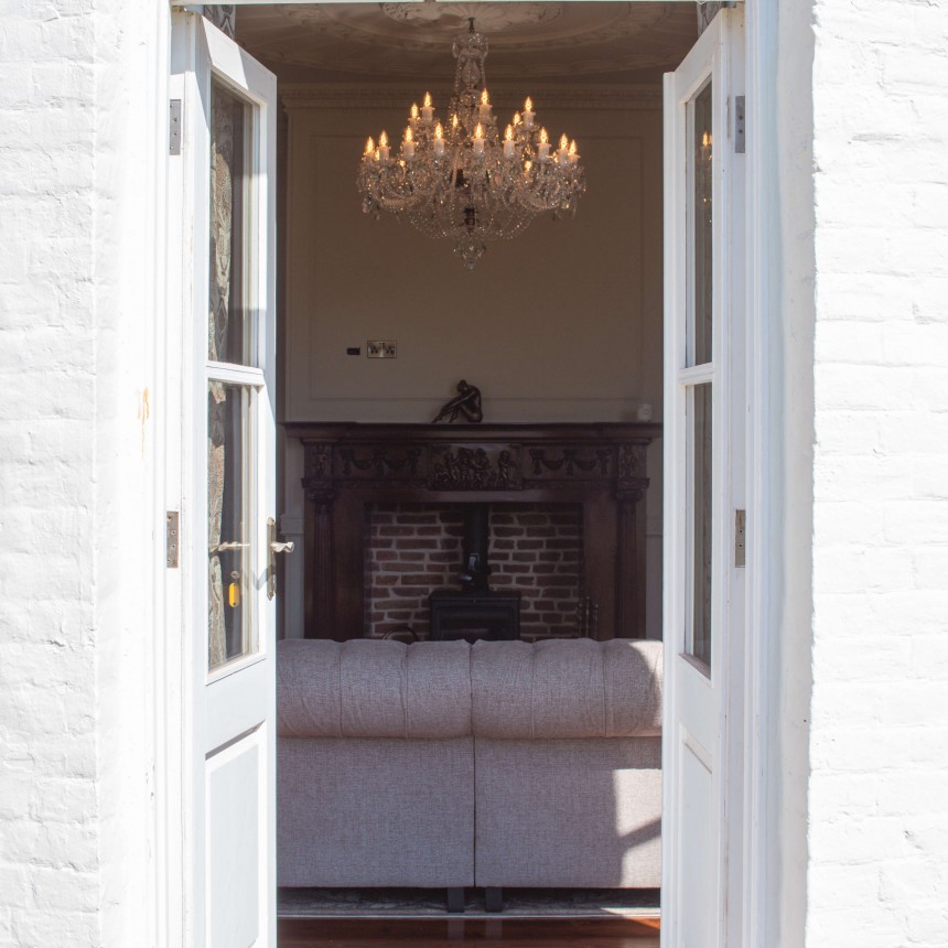 Large Crystal Chandelier Balmoral in Antique Brass