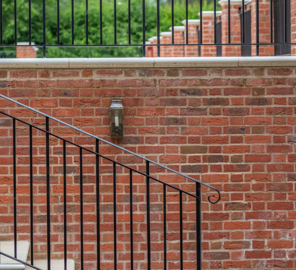 Georgian Outdoor Slim Wall Lantern Clementine Antique Brass