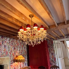 Edinburgh 18-Light Large and Shallow Brass  Chandelier with Hand-Cut Crystal Caps