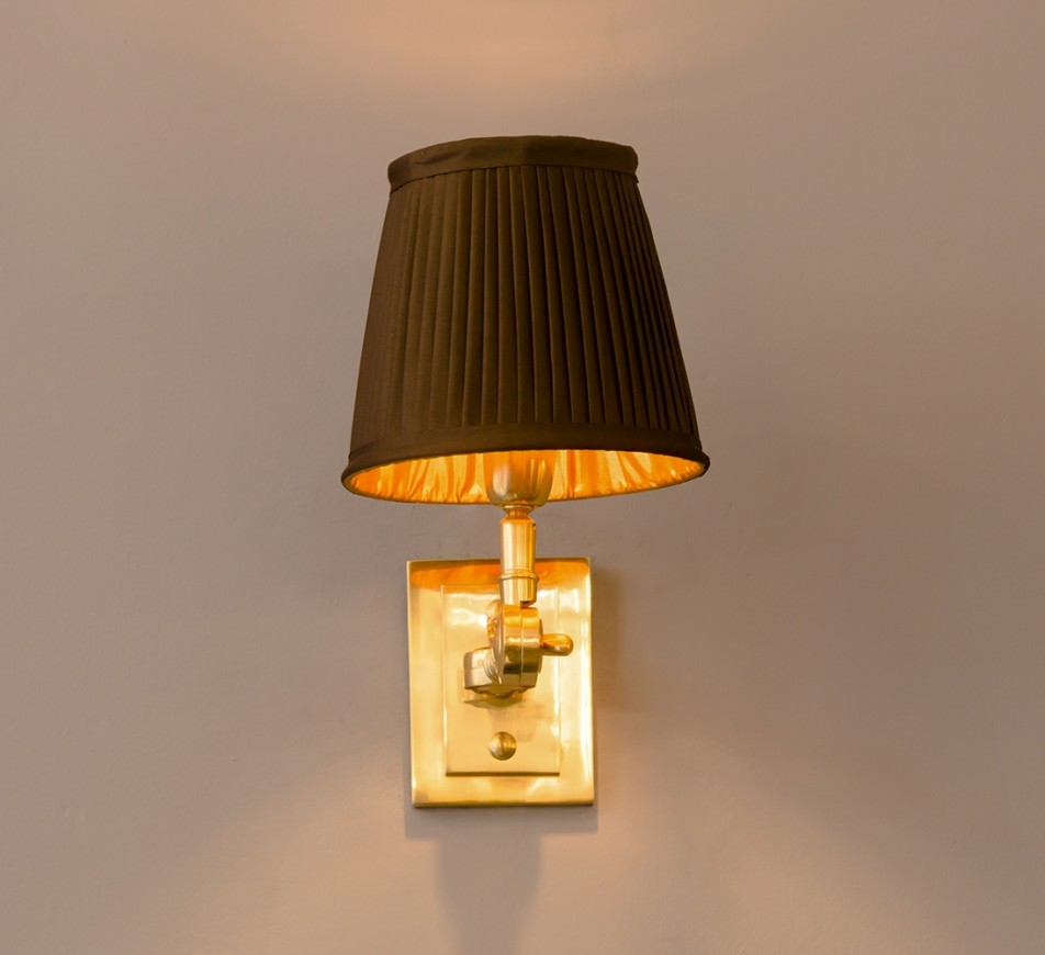 Wall Lamp Wentworth Single with Black Shade