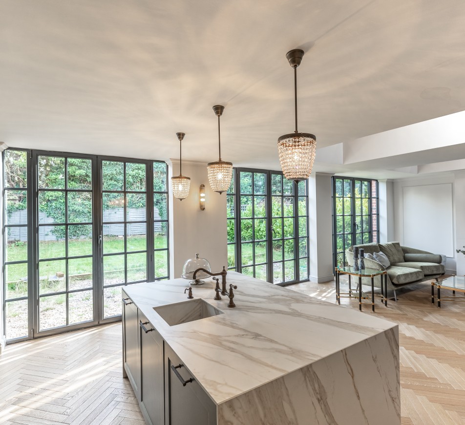 Bespoke Tivoli Crystal Pendant