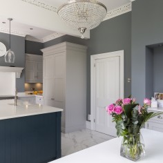 Regency Chandeliers Montpellier Bag Chandelier