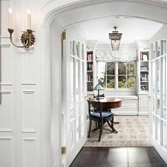 Pittville Medium Hanging Lantern (1 bulb)